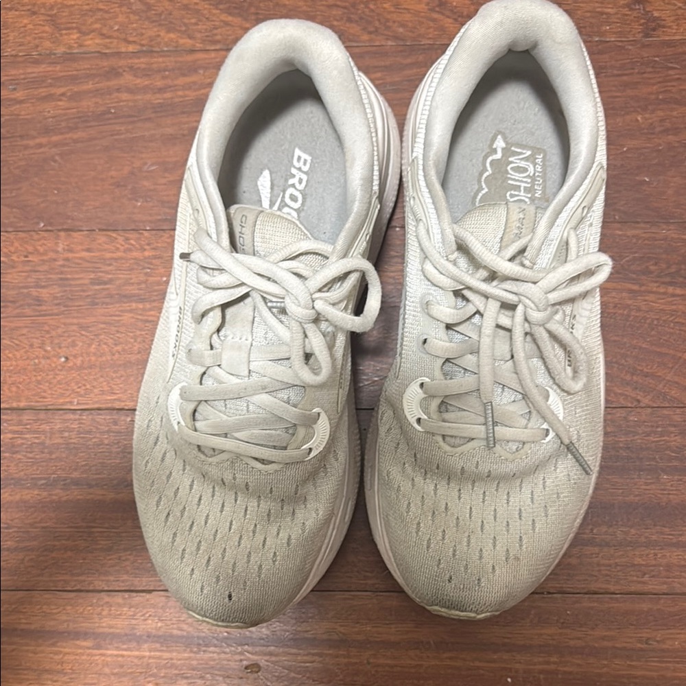 Brooks Off White Ghost Max Running  Athletic Shoes